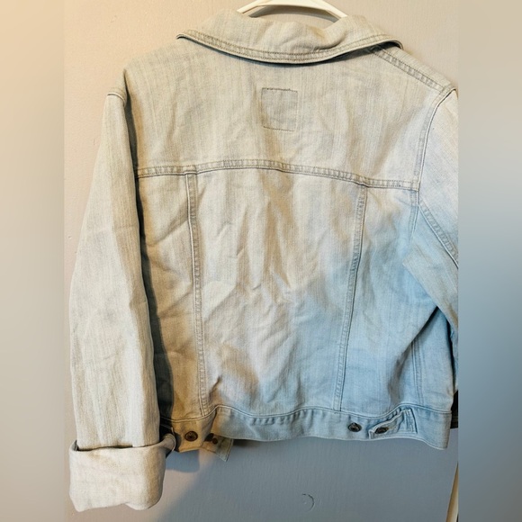 Old navy large jean jacket - Picture 4 of 4